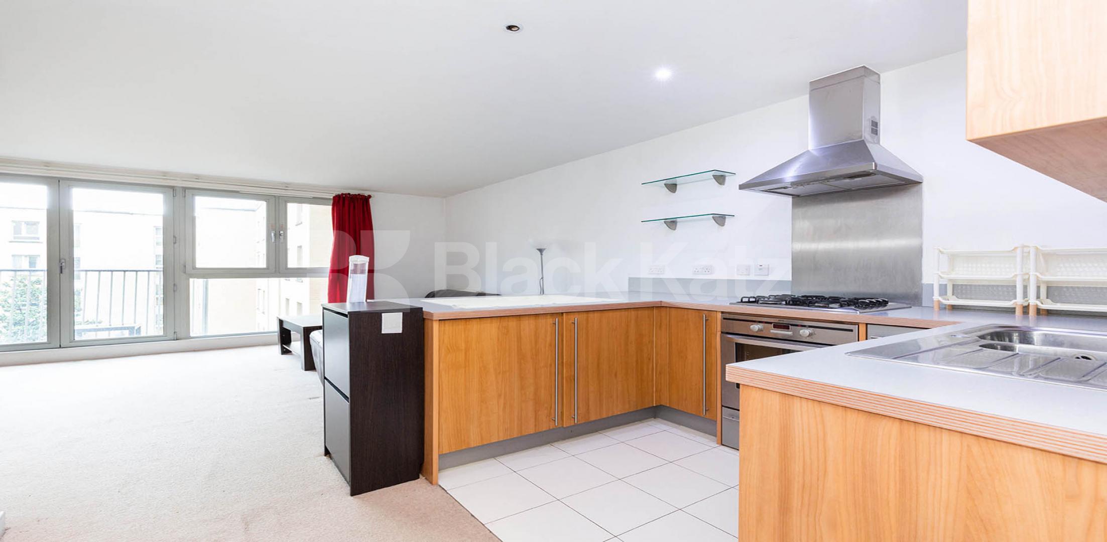 			2 Bedroom, 1 bath, 1 reception Apartment			 Eden Grove N7, HOLLOWAY N7